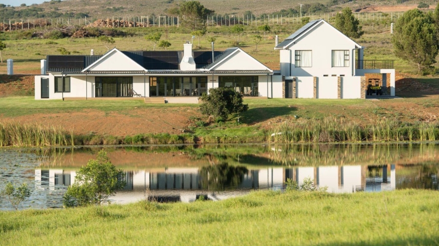 Commercial Property for Sale in Kabeljauws Eastern Cape